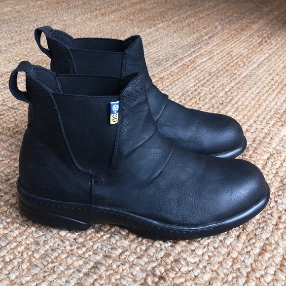 Featherlike Shoes - Featherlike safety ankle boots